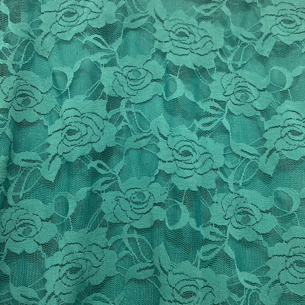 Women’s floral lace top - XL - Picture 2 of 5